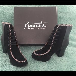Nanette Isabel Boots